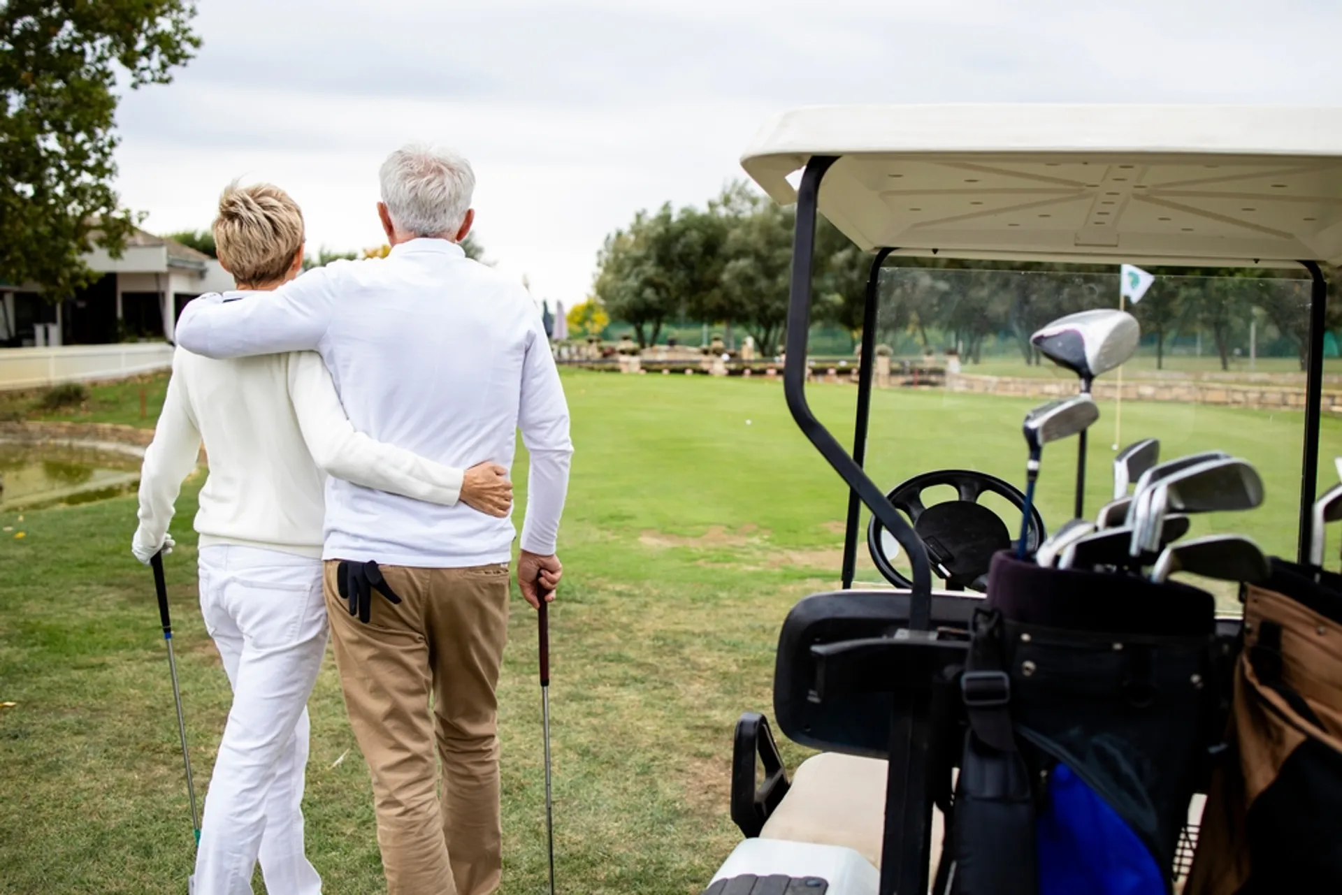 Golf, oddych a istota: Nový štandard cestovania pre seniorov