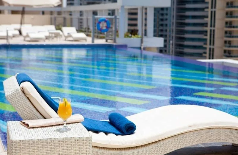 Marina Byblos Hotel - Bazén na streche