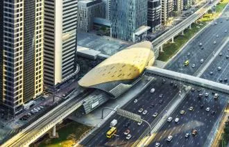 How to travel efficiently around Dubai and use the smart "nol" card?