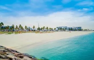 Most beautiful beaches and best beach clubs in Dubai!