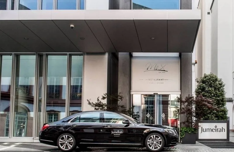 Luxusný privátny transfer z letiska na hotel.