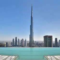 TOP 10 best rooftop pools in Dubai