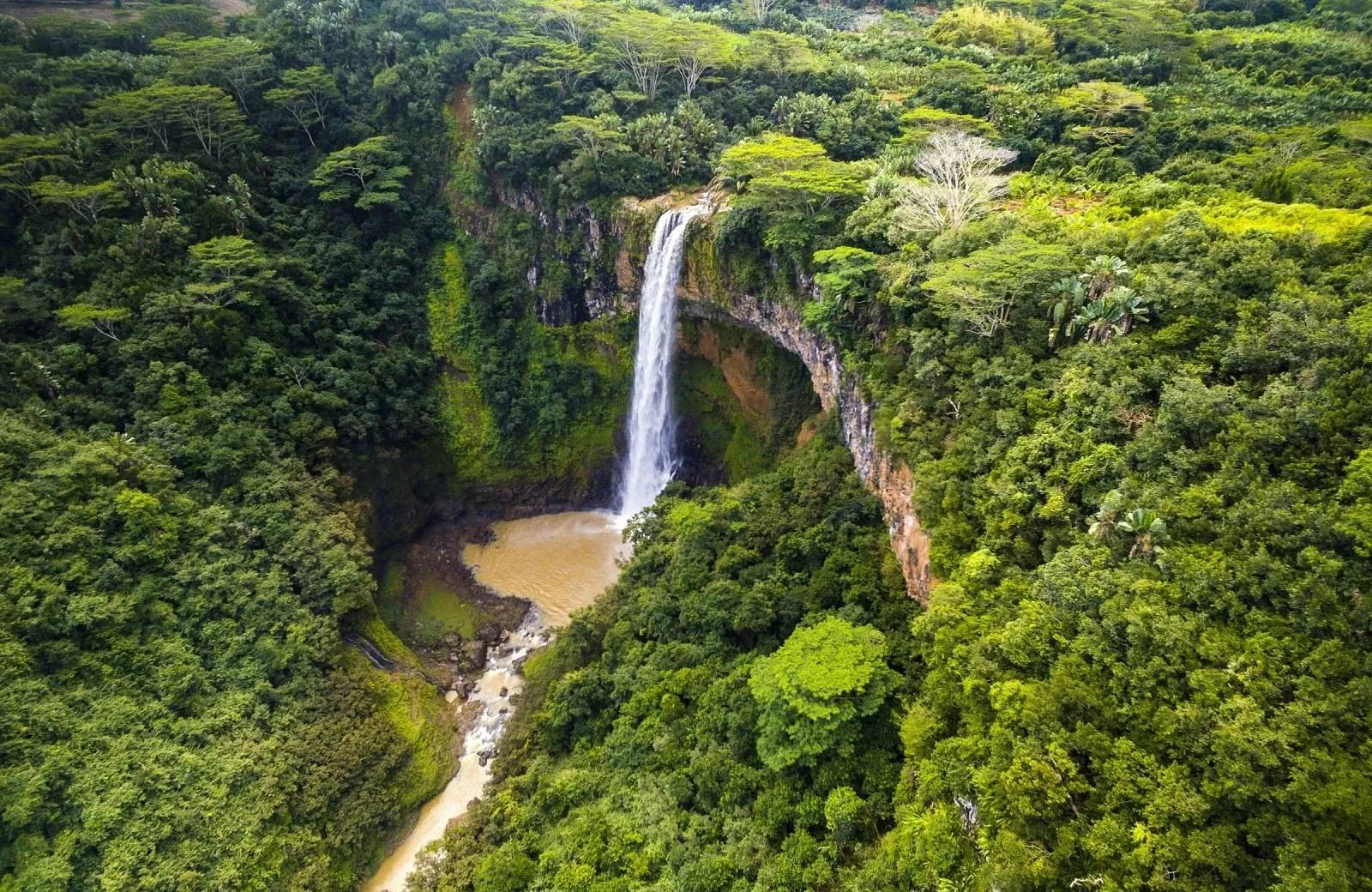Celodenná turistika - 7 Cascades