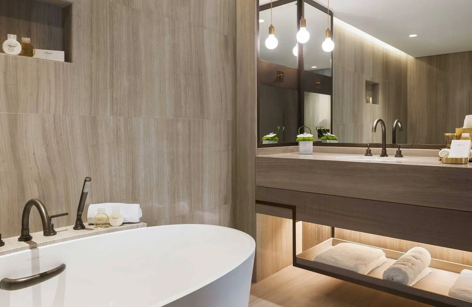 Jumeirah Beach Hotel 5*