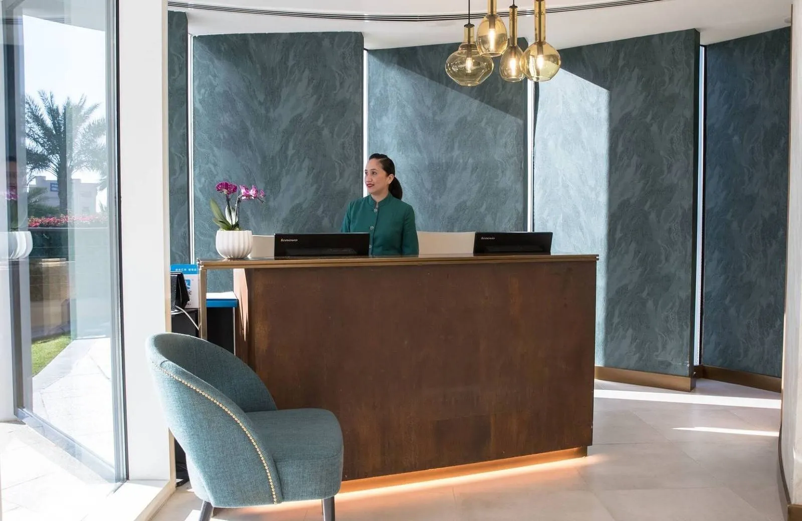 Jumeirah Beach Hotel 5*