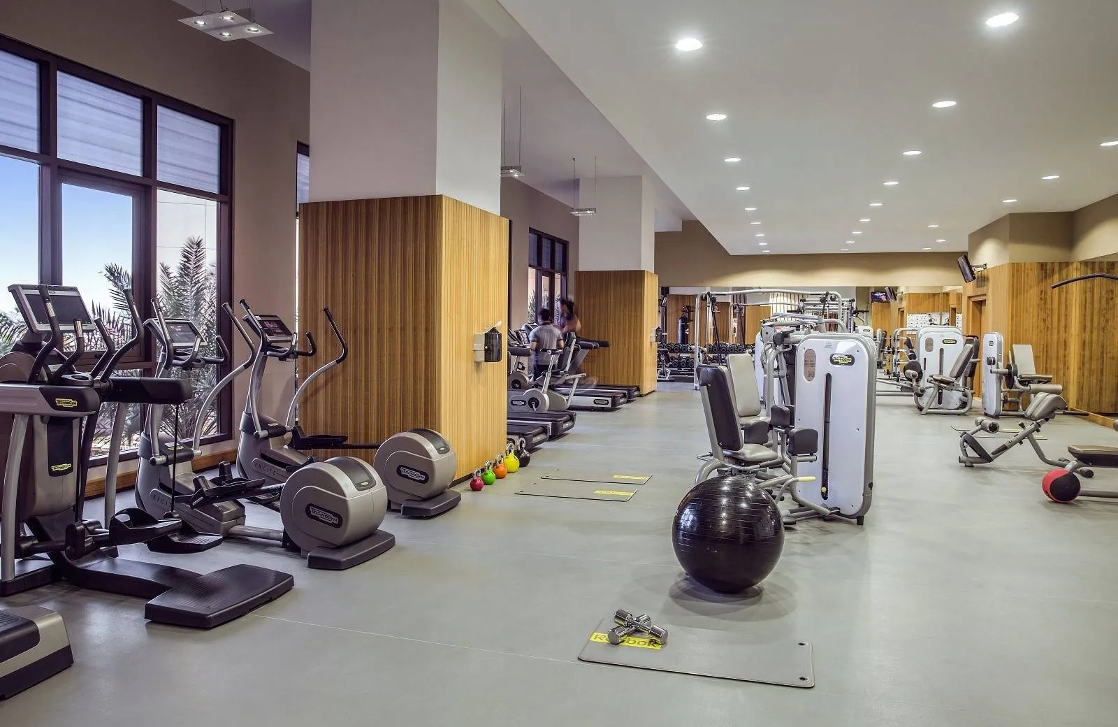 Amwaj Rotana Jumeirah Beach 5*