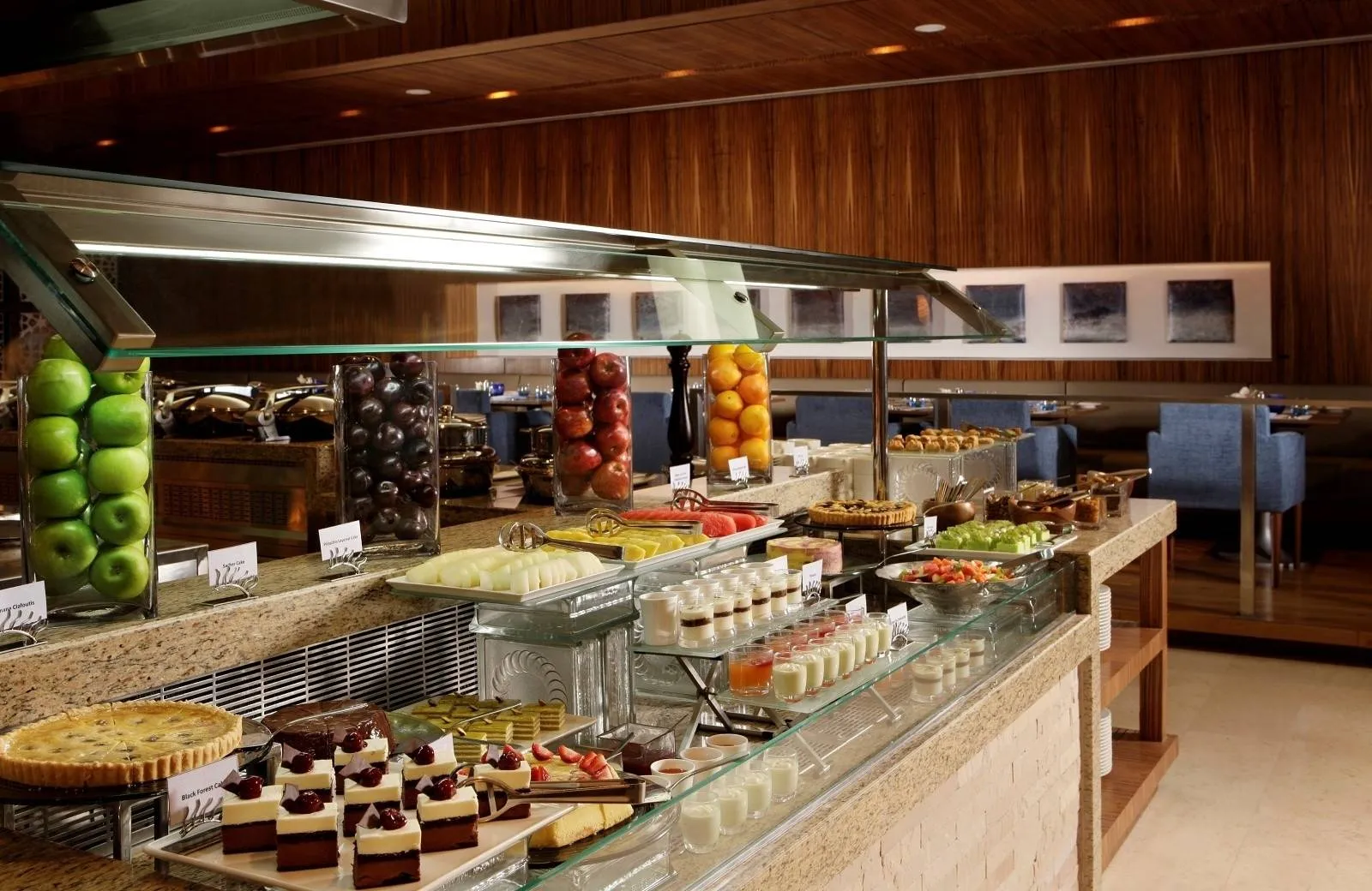 Amwaj Rotana Jumeirah Beach 5*