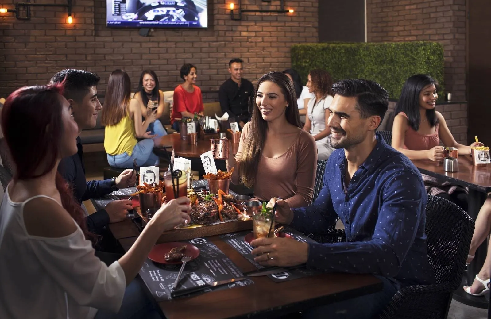 Amwaj Rotana Jumeirah Beach 5*