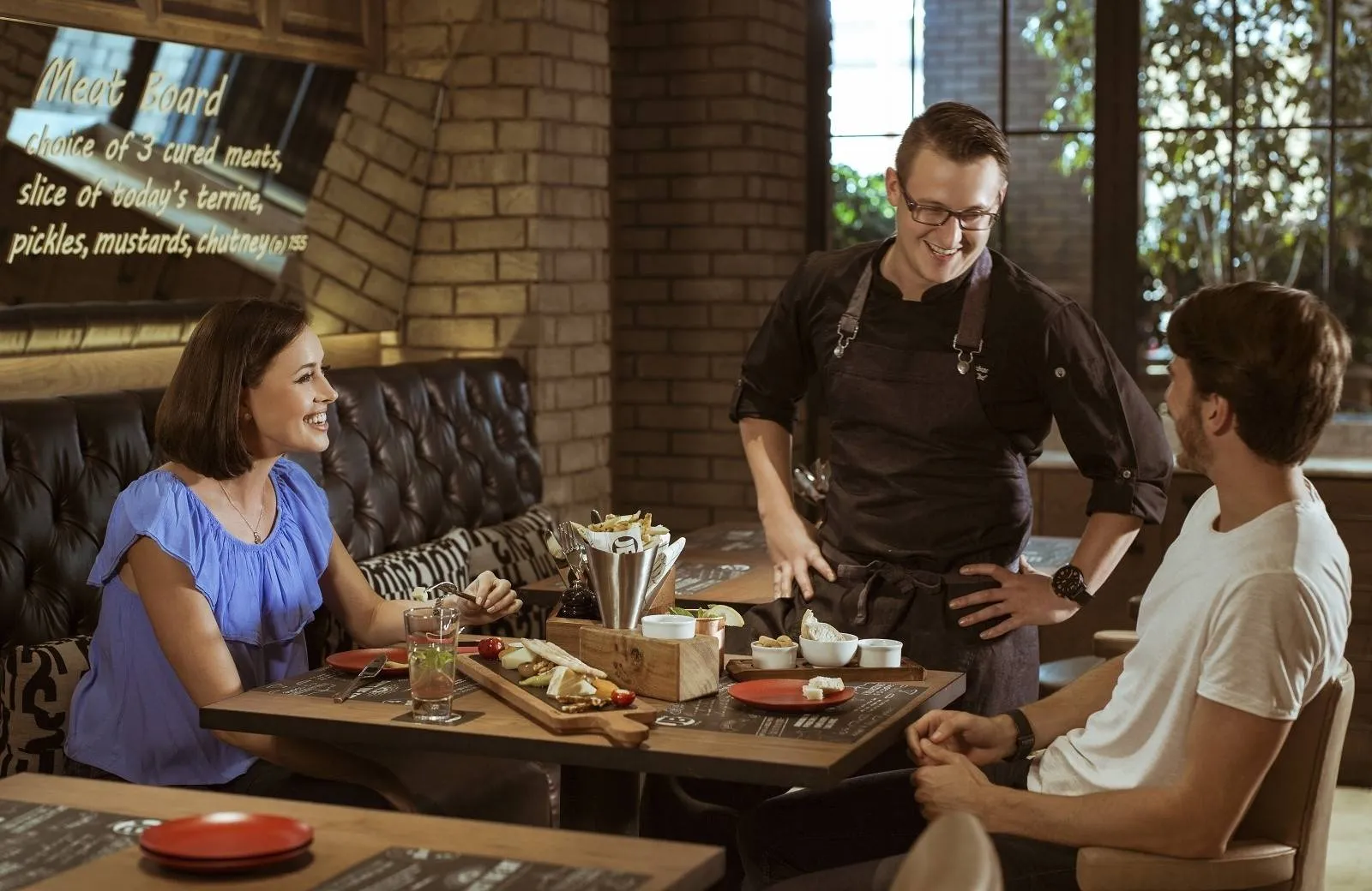 Amwaj Rotana Jumeirah Beach 5*