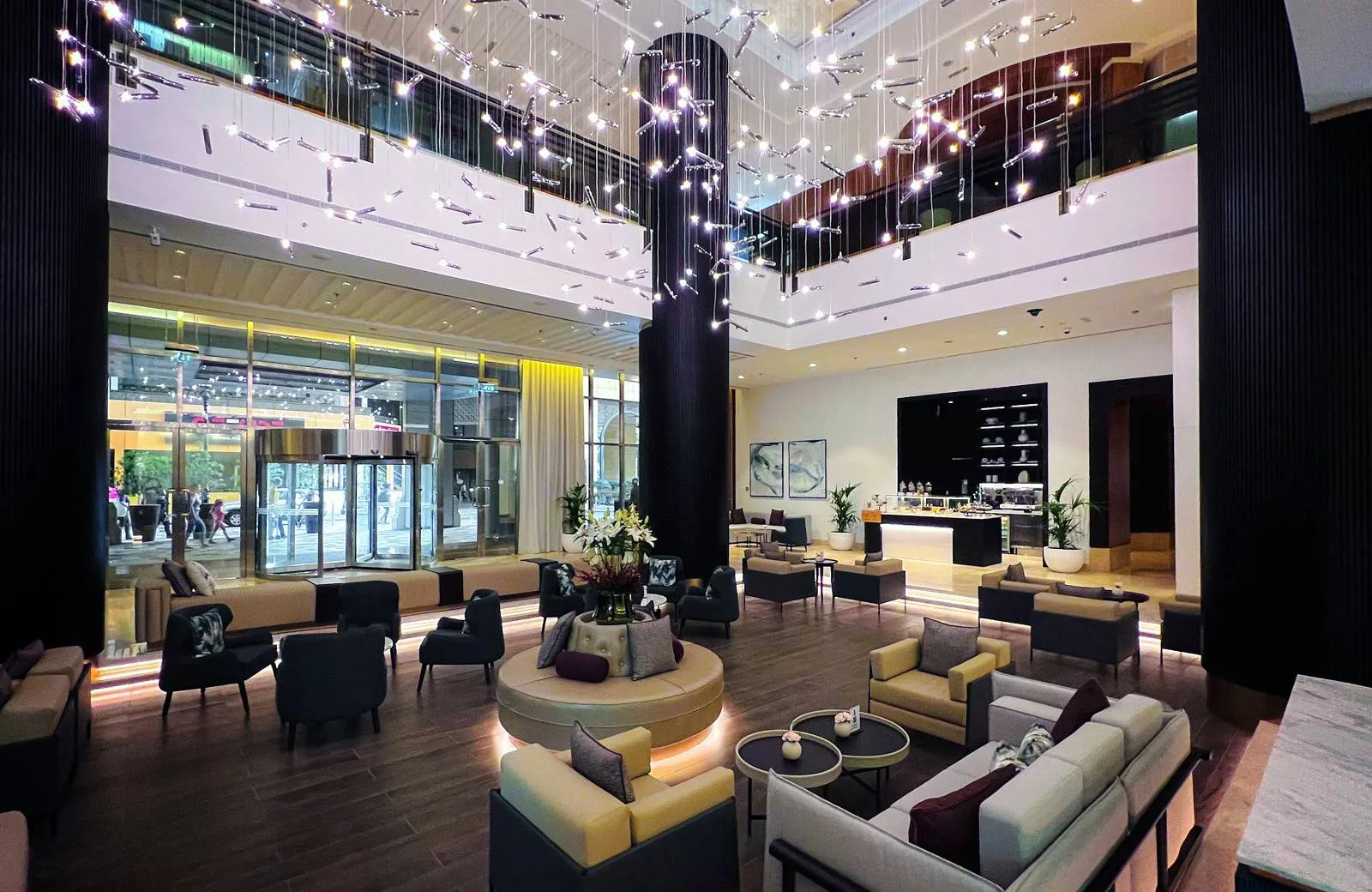 Amwaj Rotana Jumeirah Beach 5*