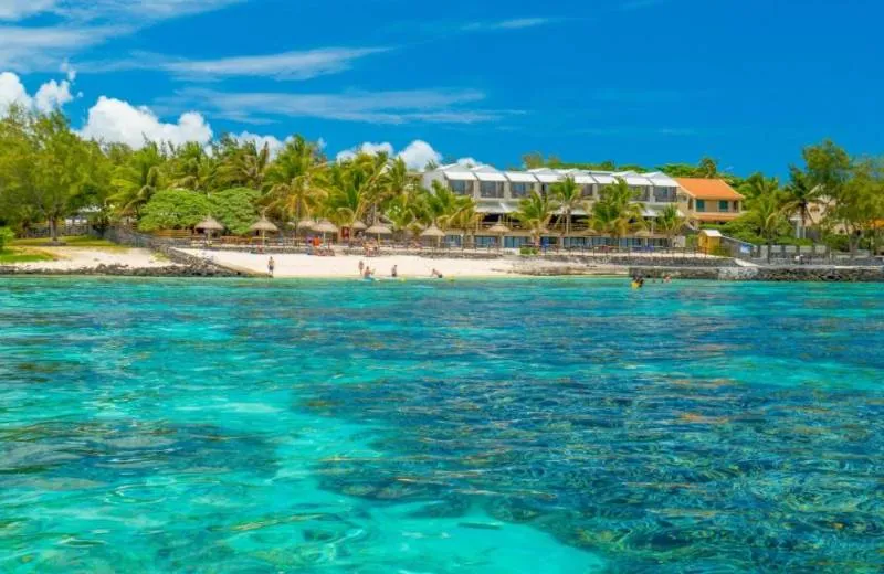 Le Peninsula Bay Beach Resort and Spa 3*