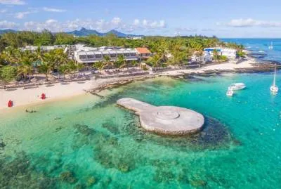 Le Peninsula Bay Beach Resort and Spa 3*