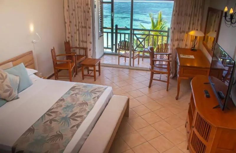 Le Peninsula Bay Beach Resort and Spa 3*