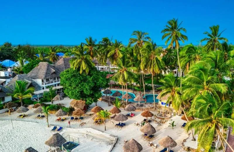 Paradise Beach Resort  4*