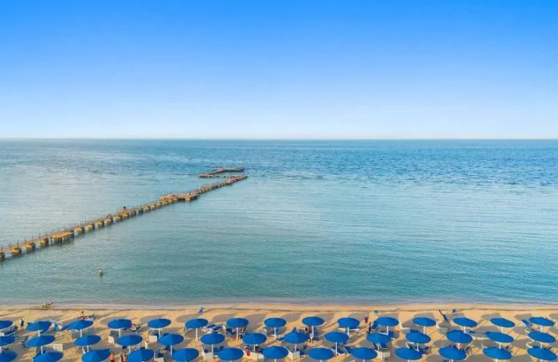  Albatros Makadi Resort  5*