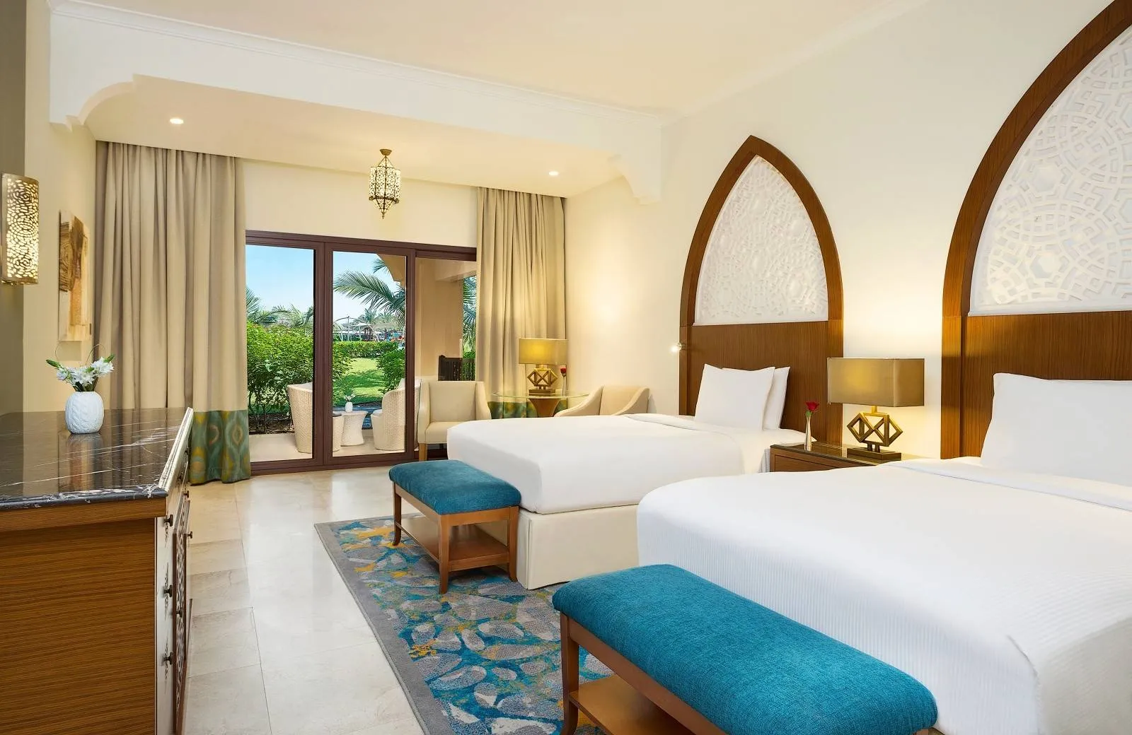 DoubleTree By Hilton Resort & Spa Marjan Island 5*