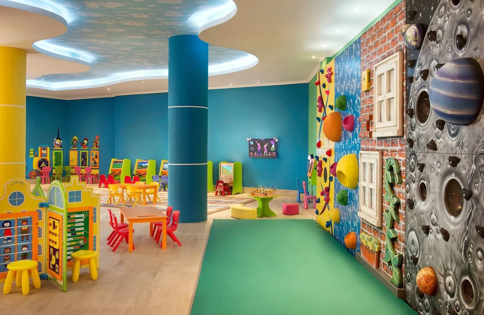 DoubleTree By Hilton Resort & Spa Marjan Island 5*