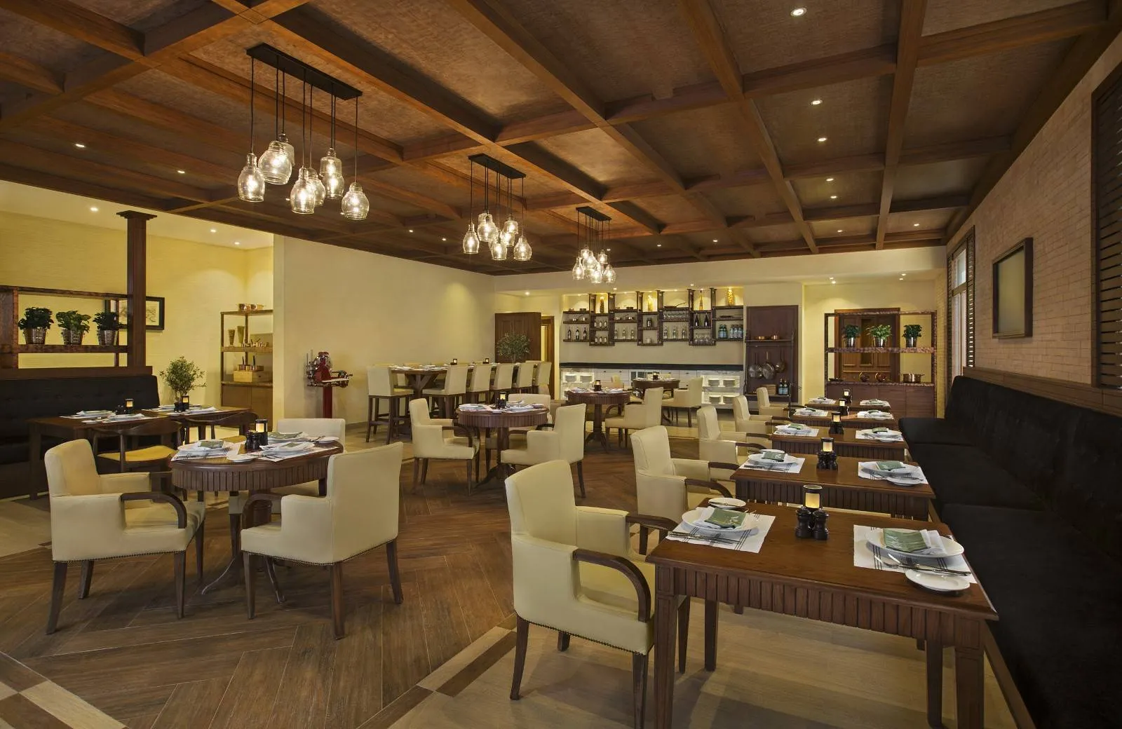 DoubleTree By Hilton Resort & Spa Marjan Island 5*