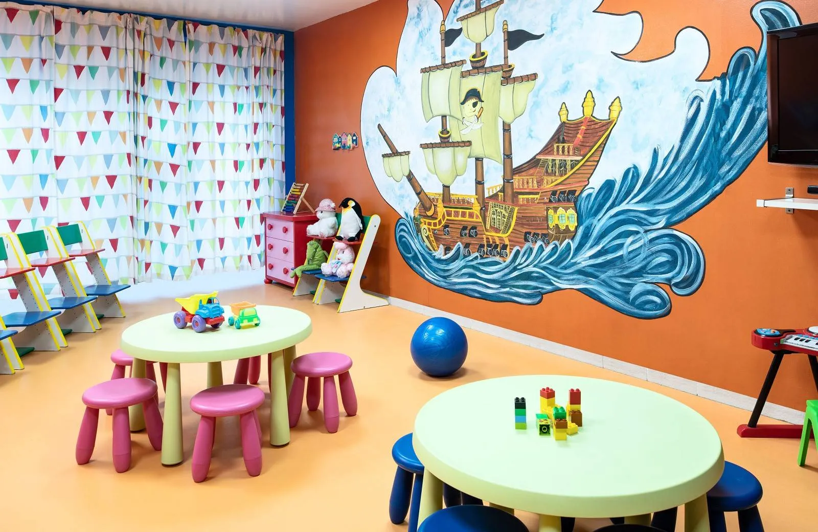 Sheraton Jumeirah Beach Resort 5*