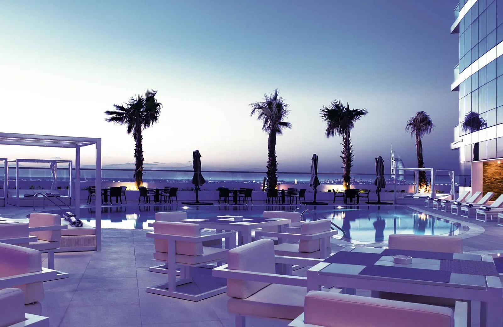 Novotel Dubai Al Barsha 4*