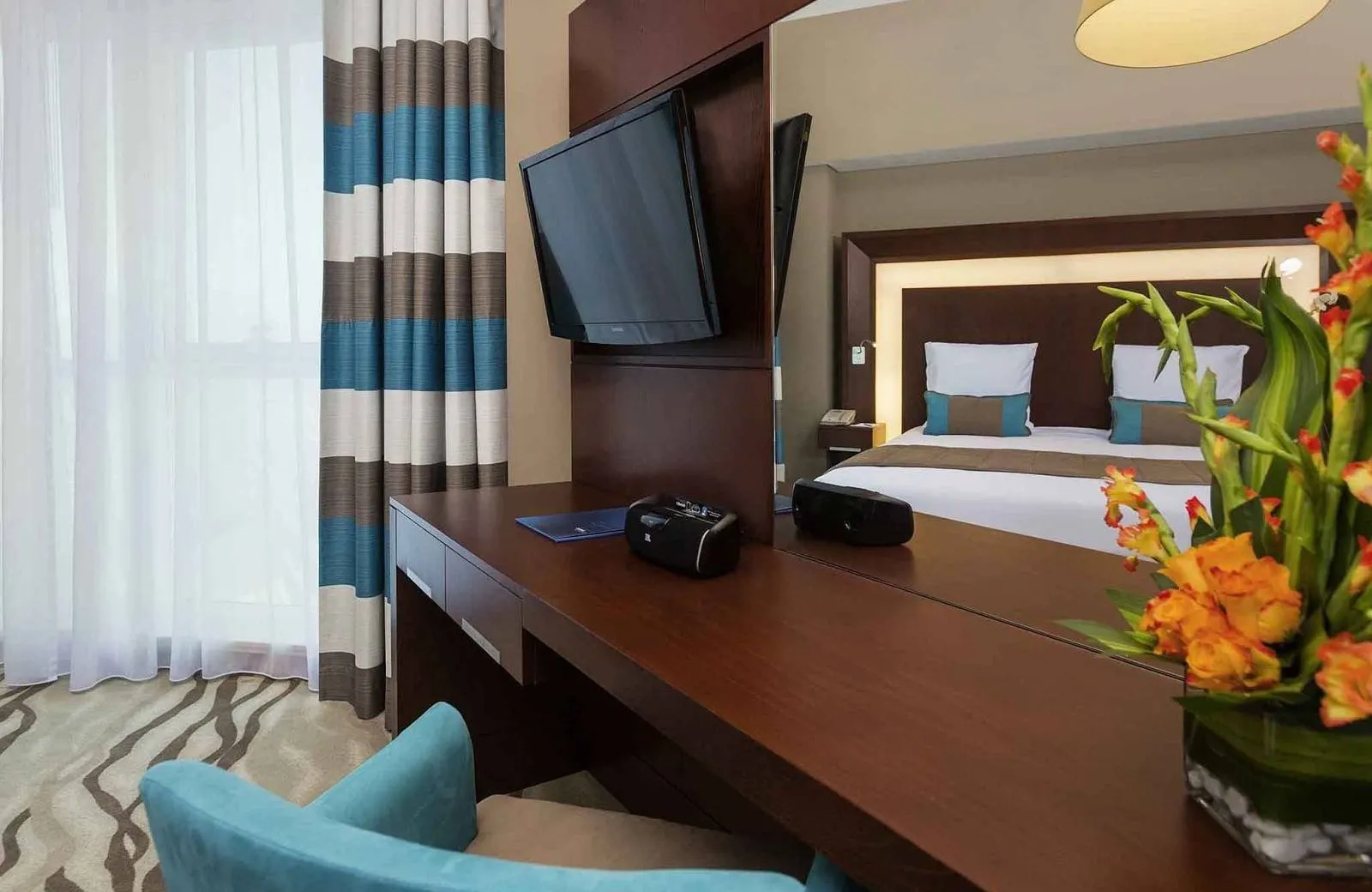 Novotel Dubai Al Barsha 4*