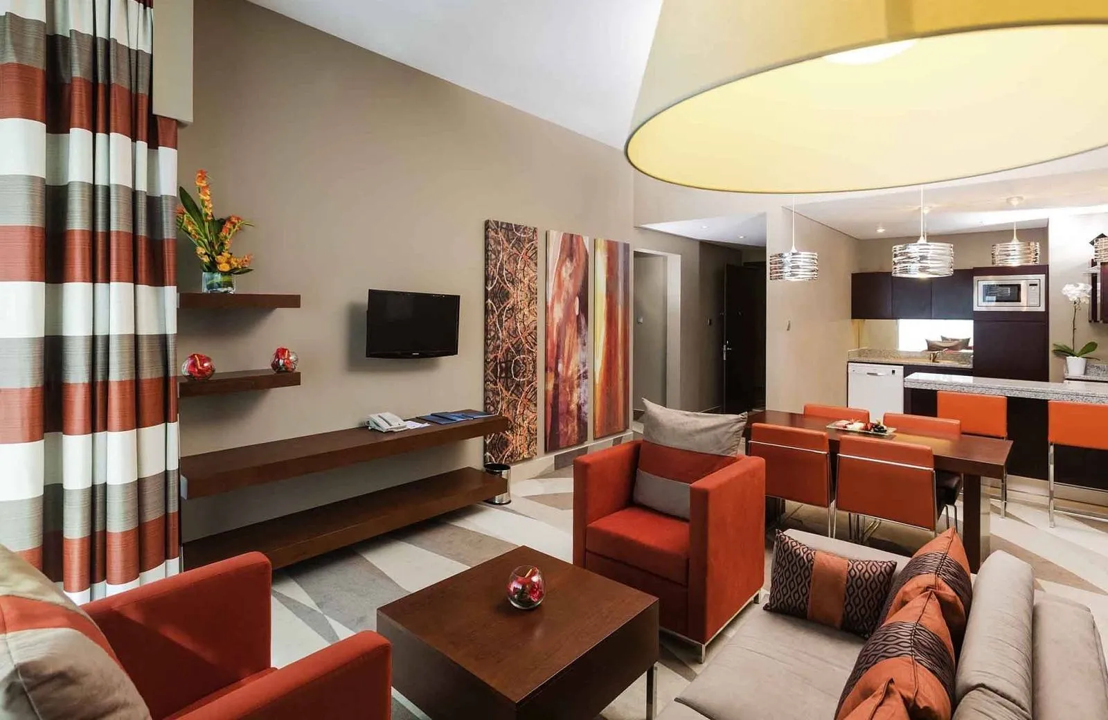 Novotel Dubai Al Barsha 4*