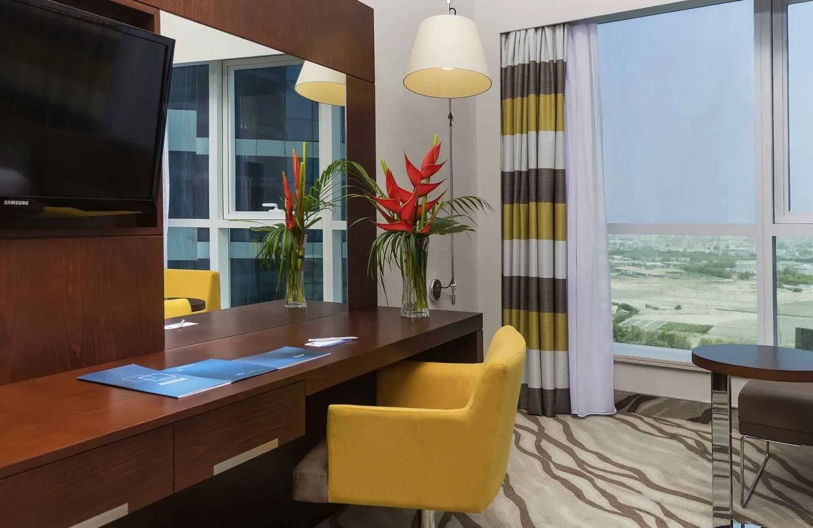 Novotel Dubai Al Barsha 4*