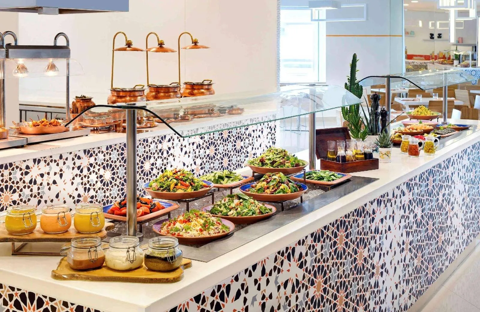 Novotel Dubai Al Barsha 4*