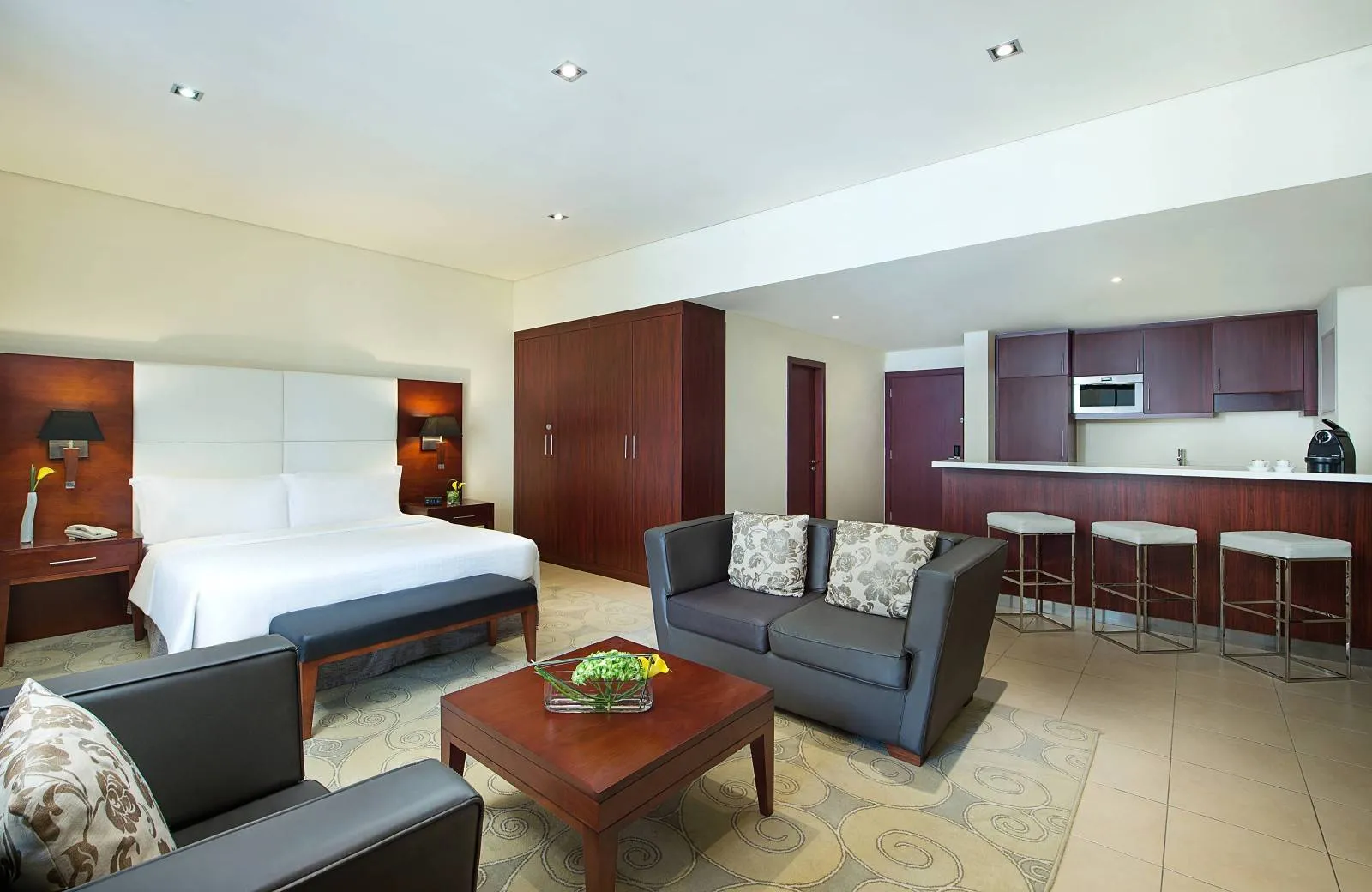 Delta Hotels by Marriott Jumeirah Beach, Dubai 4*