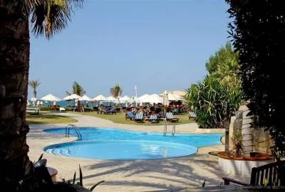 Dubai Marine Beach Resort & Spa 5*