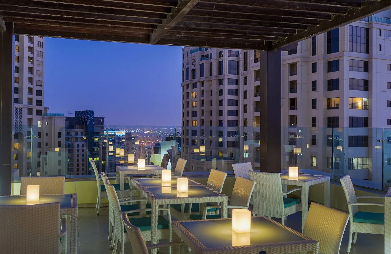 Hilton Dubai The Walk 4*