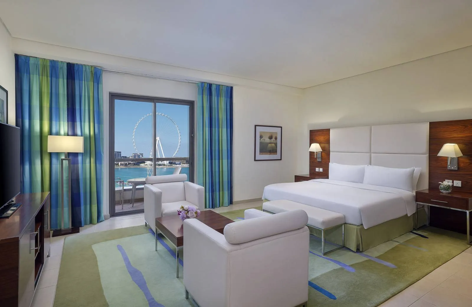 Hilton Dubai The Walk 4*