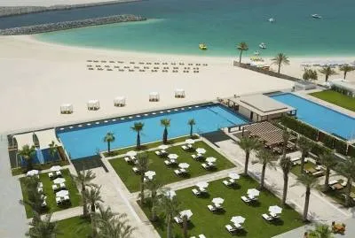 DoubleTree by Hilton Dubai Jumeirah Beach 4*