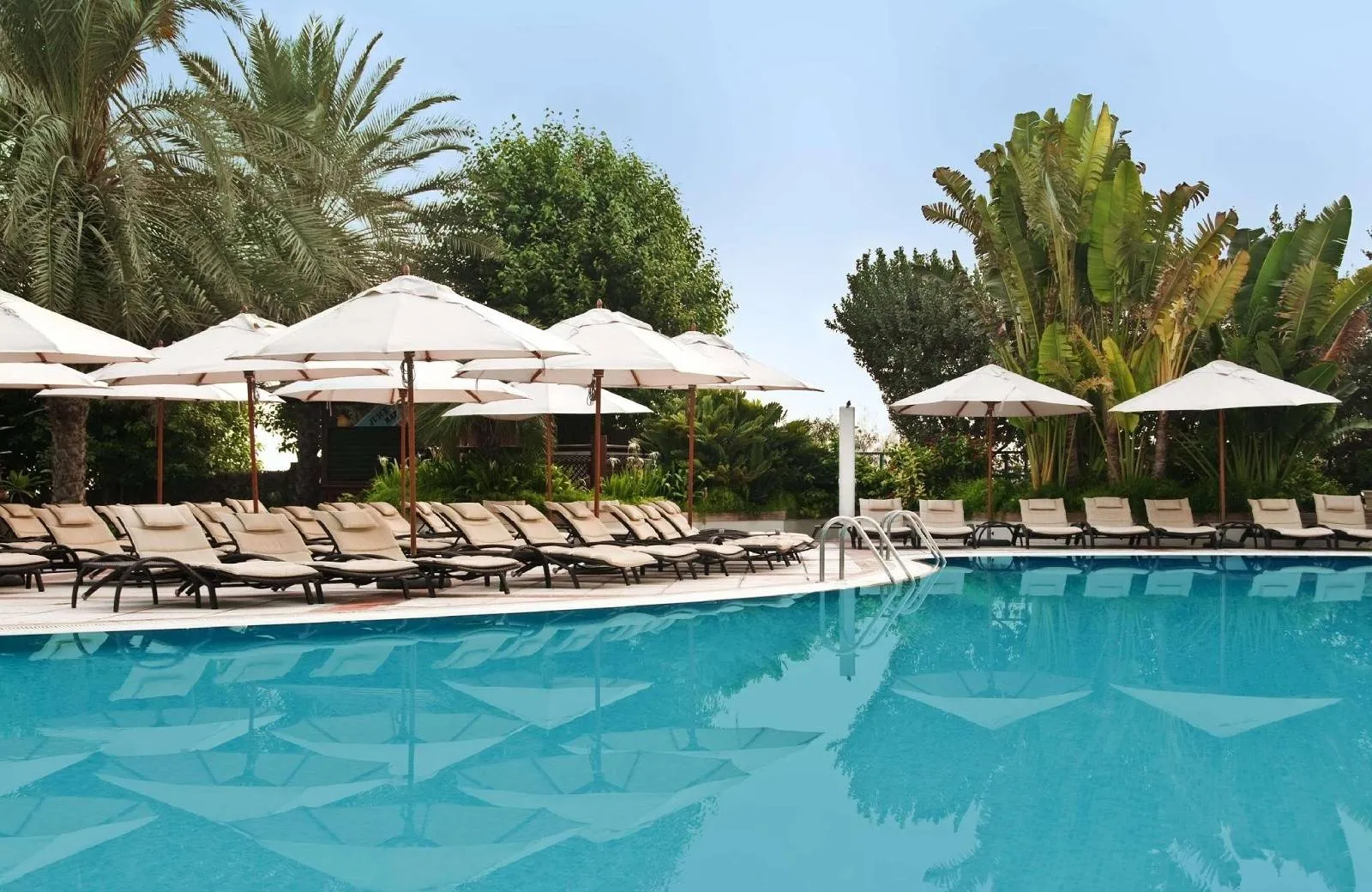 Hilton Dubai Jumeirah Resort 5*