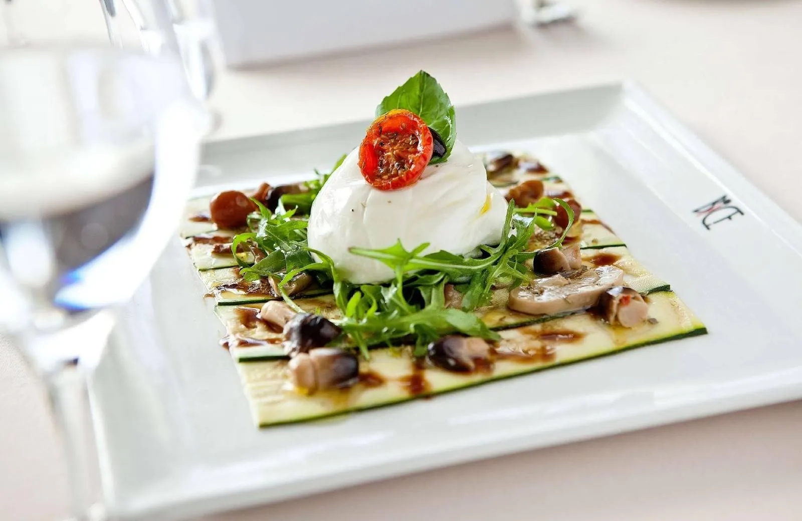 Hilton Dubai Jumeirah Resort 5*