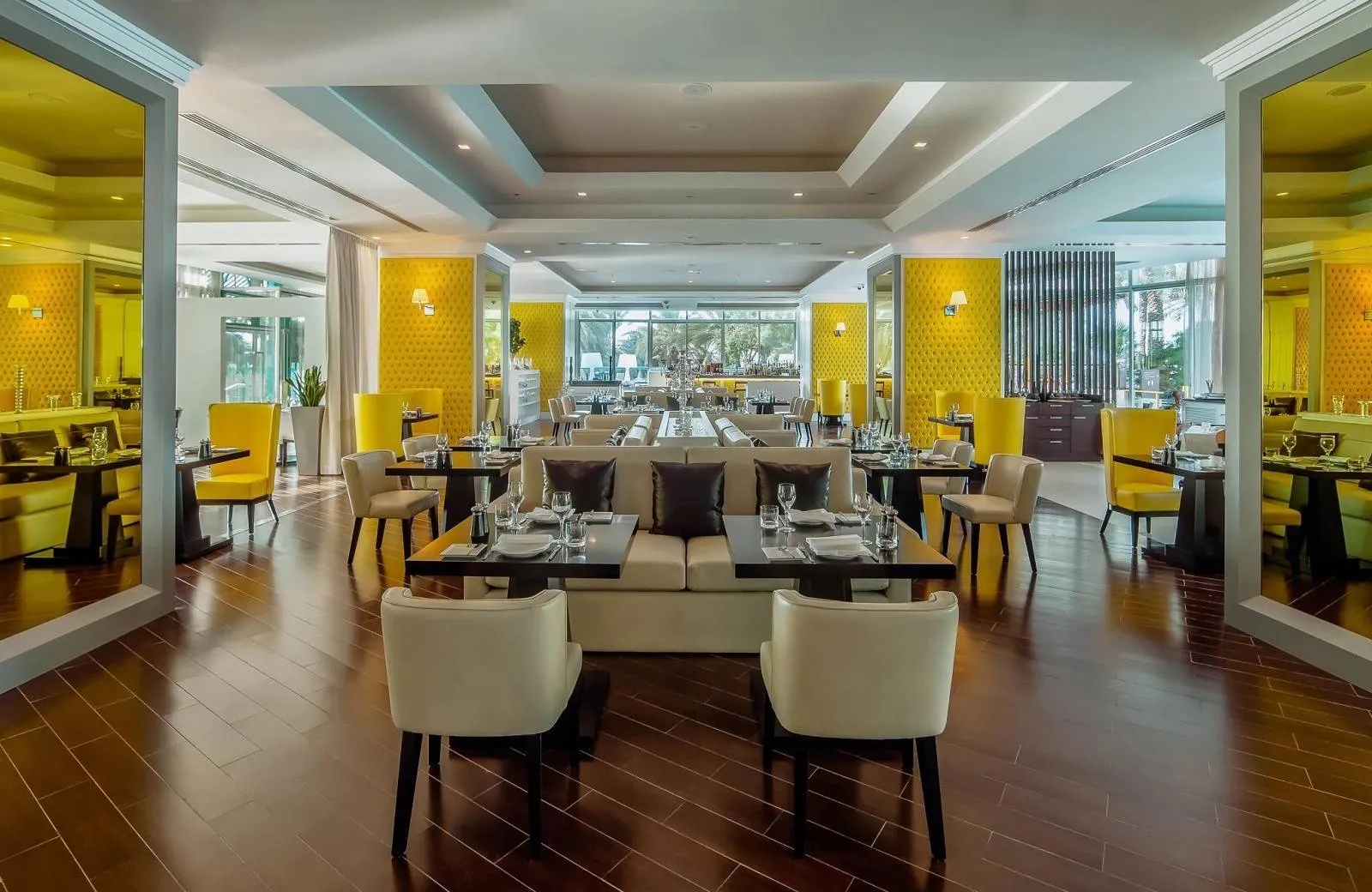 Hilton Dubai Jumeirah Resort 5*