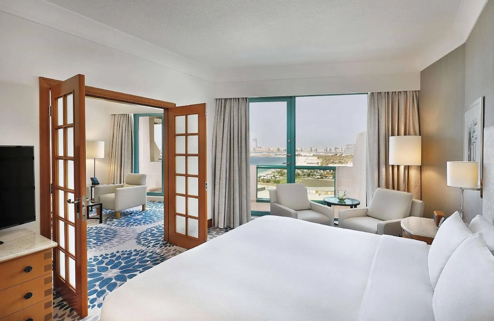 Hilton Dubai Jumeirah Resort 5*