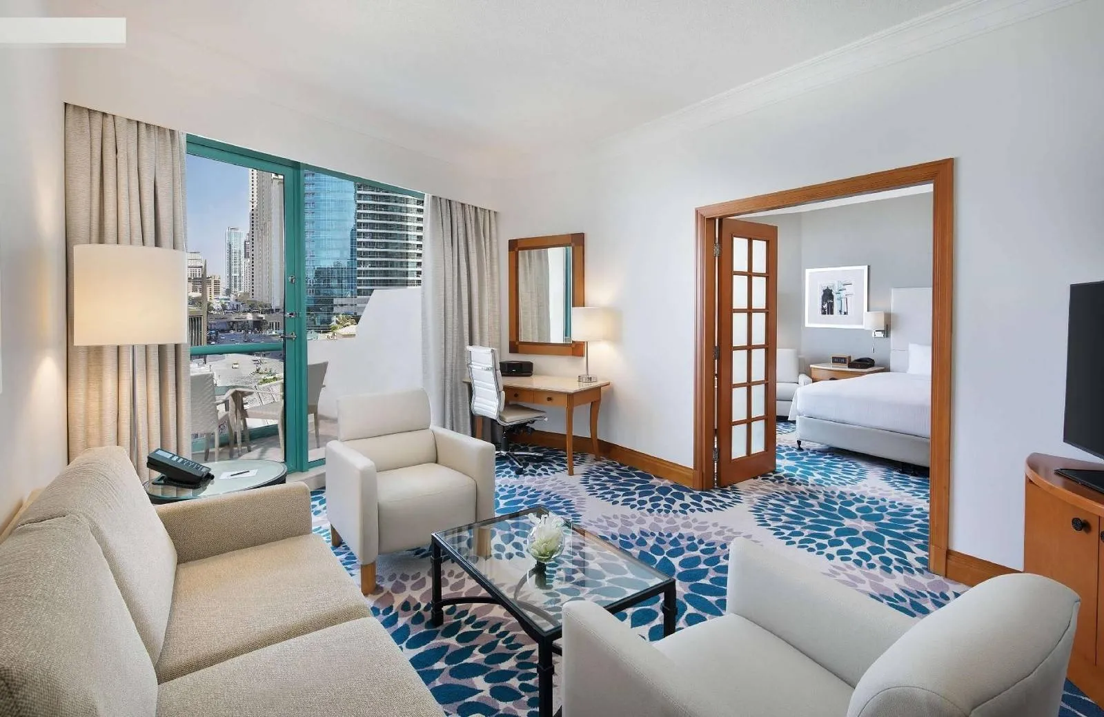 Hilton Dubai Jumeirah Resort 5*