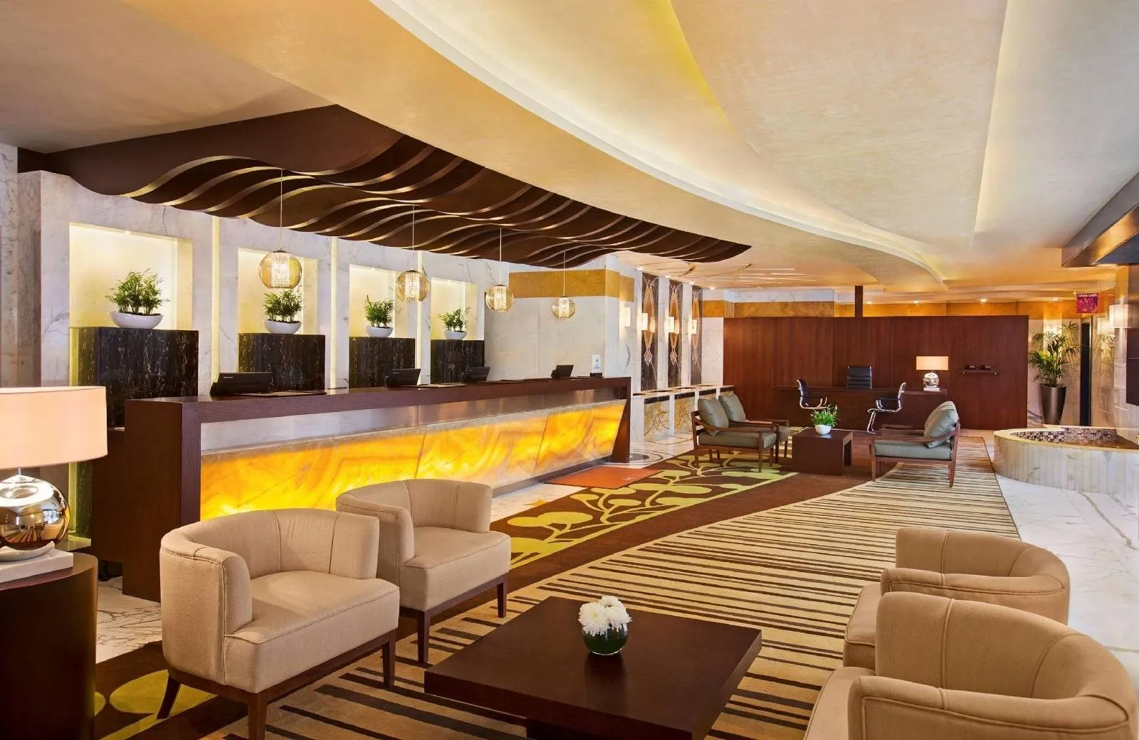 DoubleTree by Hilton Hotel & Residences Dubai Al Barsha  4*