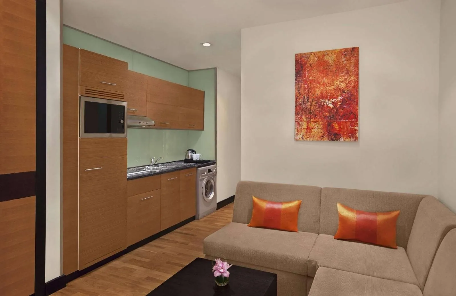 DoubleTree by Hilton Hotel & Residences Dubai Al Barsha  4*