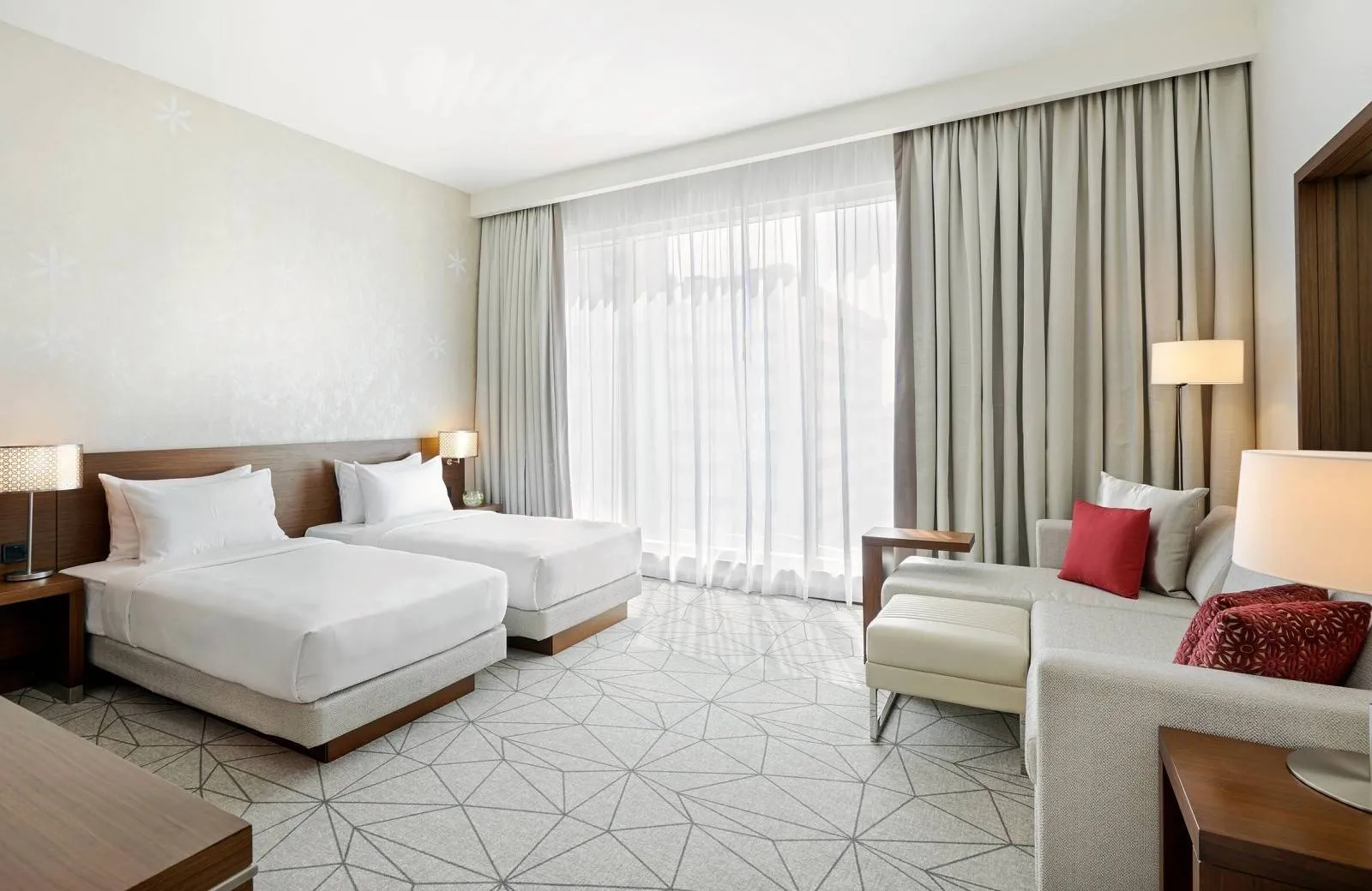 Hyatt Place Dubai/Al Rigga 4*