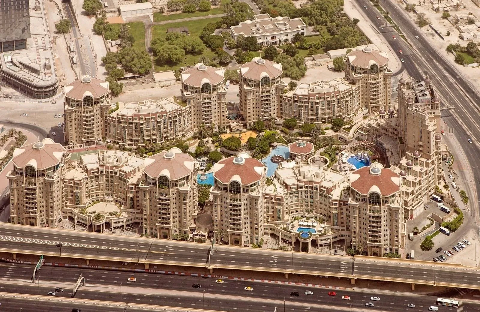 Swissôtel Al Murooj Dubai (ex. Roda Al Murooj Hotel) 5*