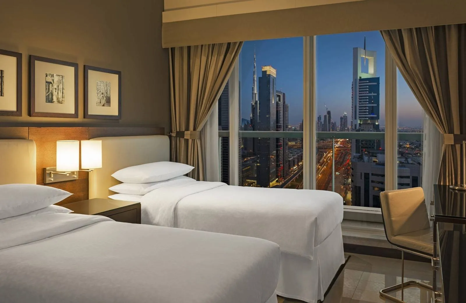 Four Points By Sheraton Sheikh Zayed Road 4*