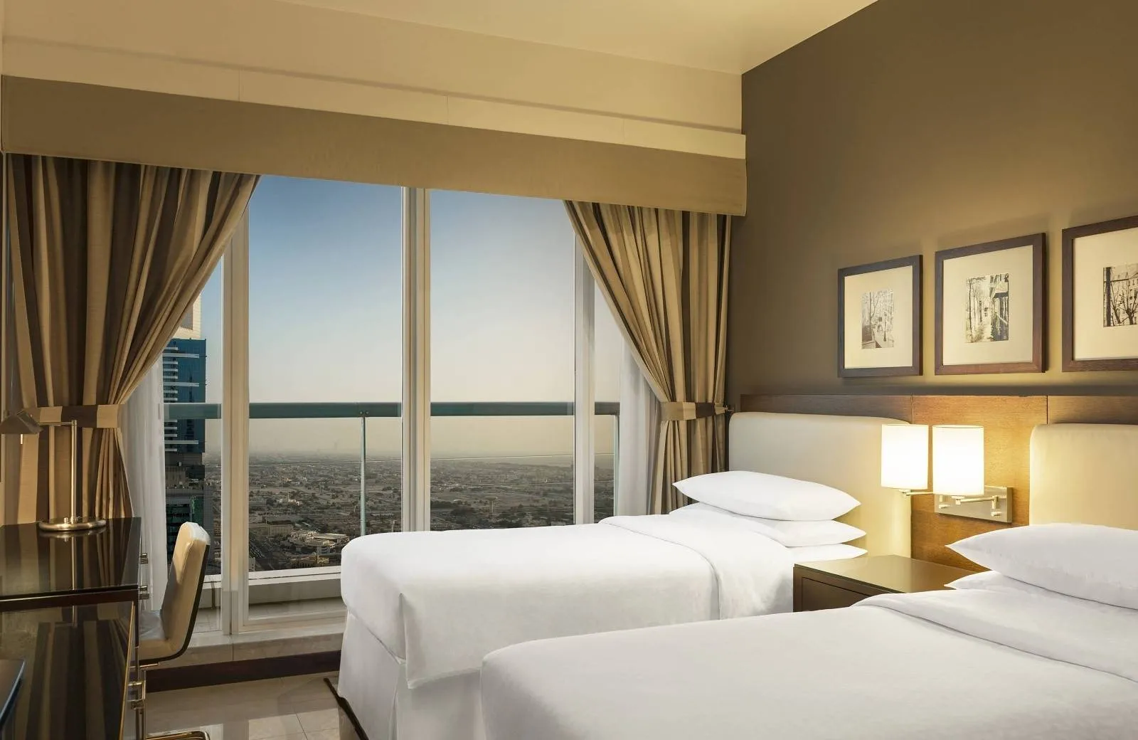 Four Points By Sheraton Sheikh Zayed Road 4*