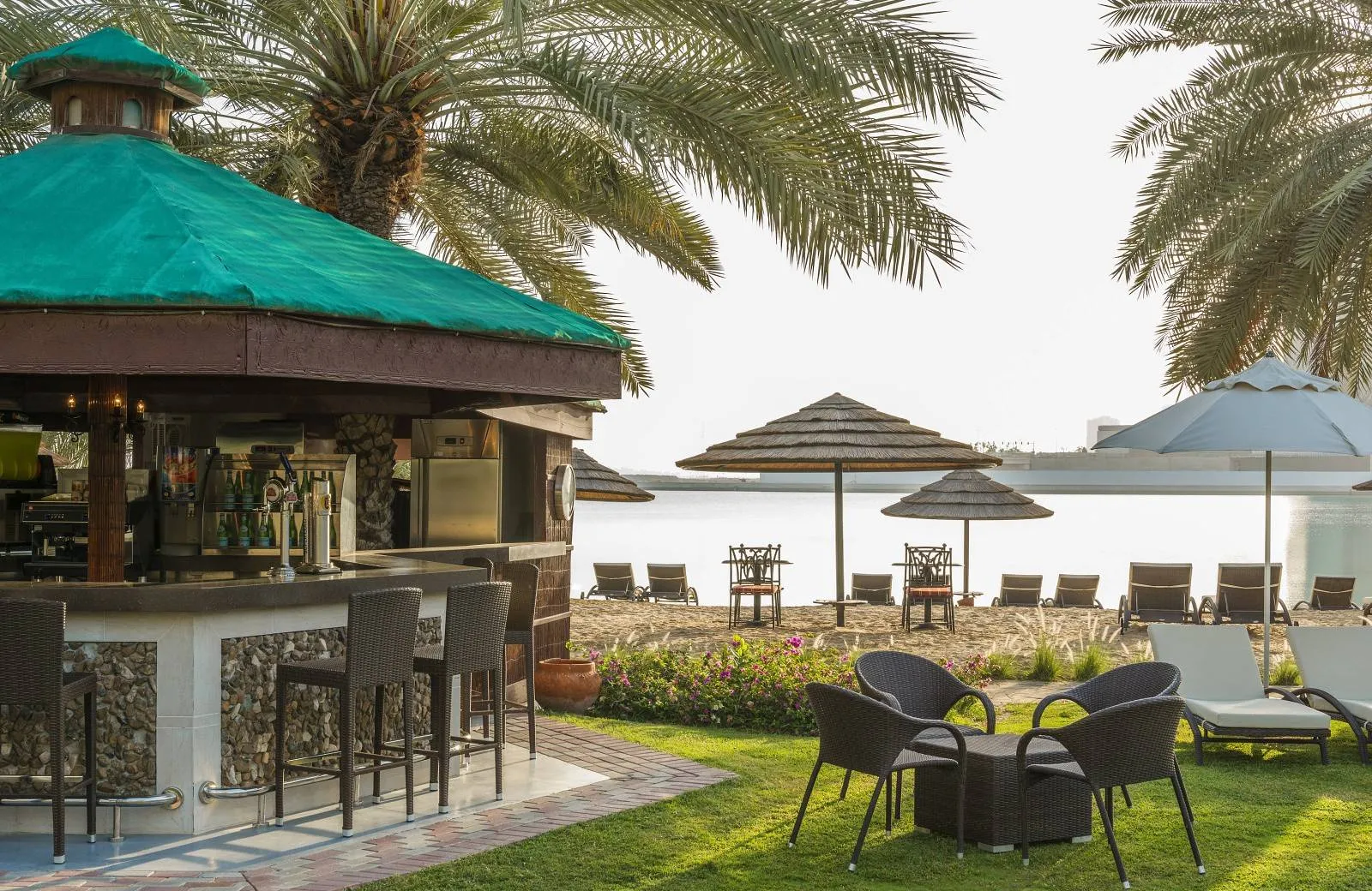 Le Meridien Abu Dhabi 4*