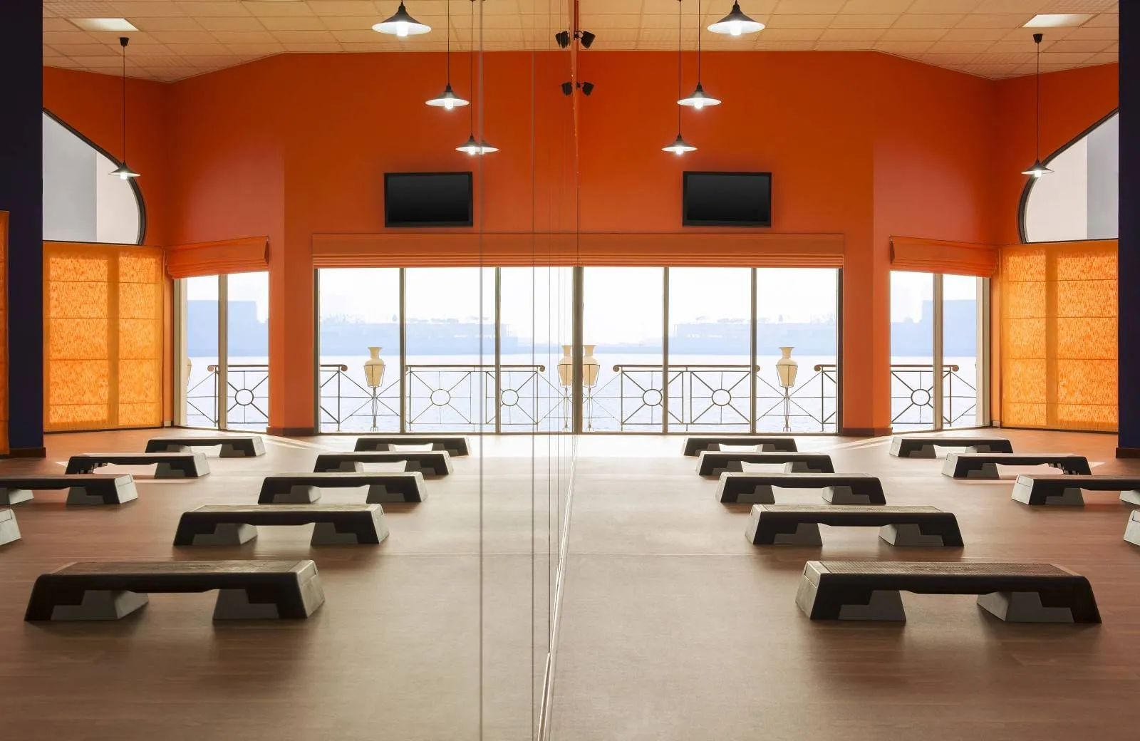 Le Meridien Abu Dhabi 4*