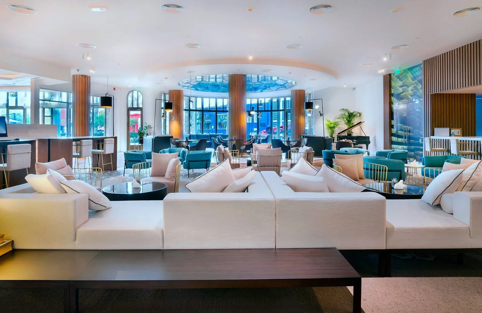 Le Meridien Abu Dhabi 4*