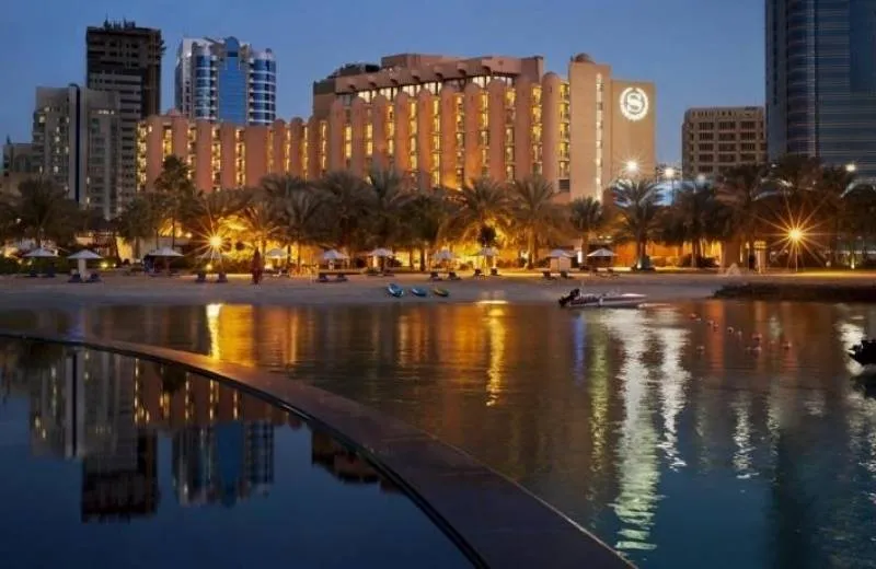 Sheraton Abu Dhabi Resort 5*