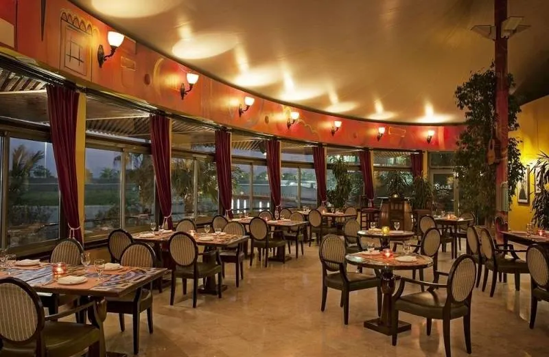 Sheraton Abu Dhabi Resort 5*