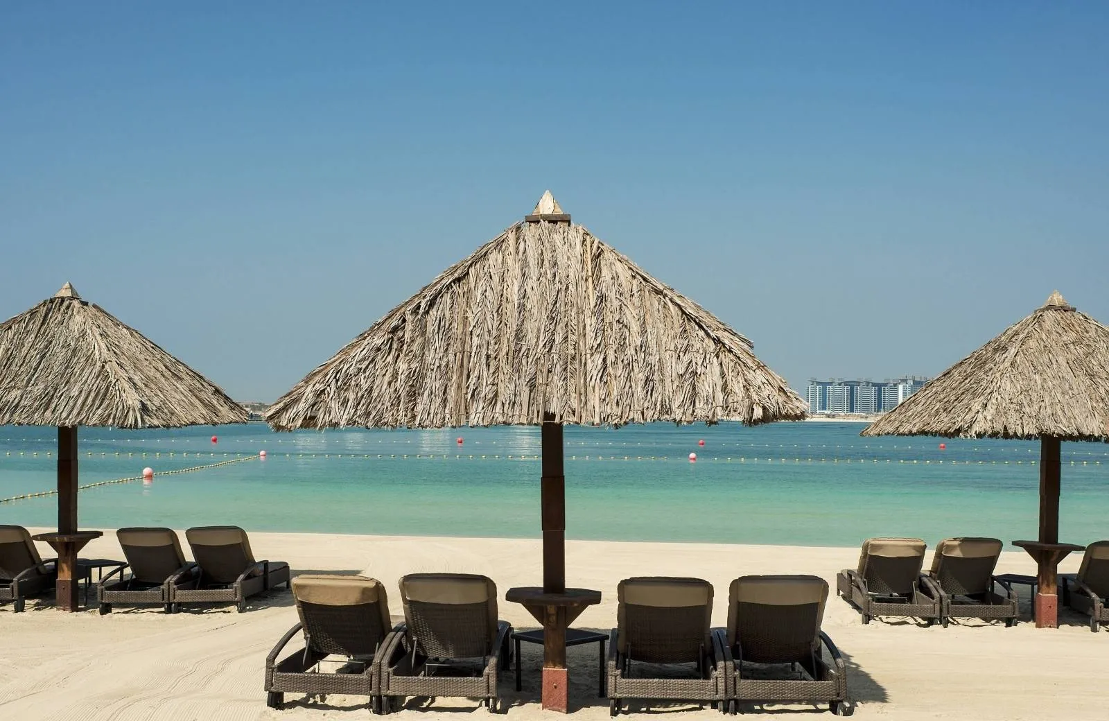 Le Méridien Mina Seyahi Beach Resort & Waterpark 5*